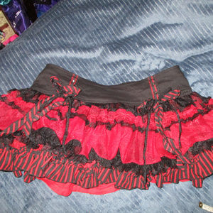 Ruffled Black & Red Tripp Skirt